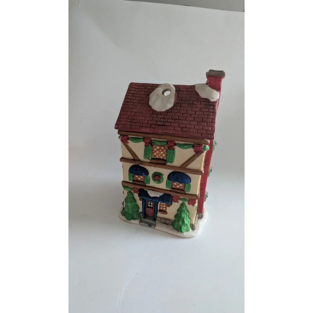 Vintage Christmas Village Tavern Ceramic Cookie Jar House Holiday Decor 7.5in